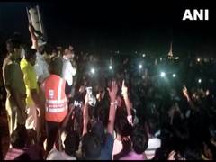 
      
      Migrants block national highway near BIEC in Bengaluru,...
      
      