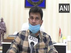 
      
      Uttar Pradesh's Jhansi battles locust attack
      
      