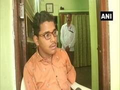 
      
      Gujarat boy, who lost hands, leg in accident, scores 92 pc...
      
      