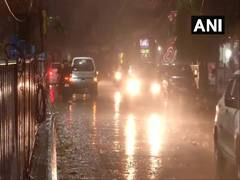 
      
      Rain lashes parts of Kolkata
      
      