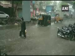 
      
      Heavy rains lead to water-logging in Thane
      
      