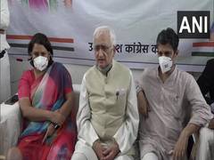 
      
      Congress Central Manifesto Committee meeting begins in Lucknow
      
      