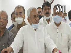 
      
      Dengue cases under control, but government continuing...
      
      