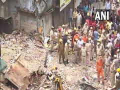 
      
      Building collapses in Delhi's Sabji Mandi area
      
      