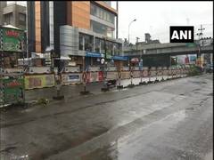 
      
      Roads in Kochi remain empty despite Sunday lockdown lift
      
      