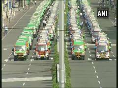 
      
      Andhra CM launches fleet of 1,088 ambulances
      
      