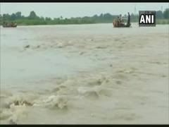
      
      Villages in Bihar's Darbhanga submerge due to flood
      
      