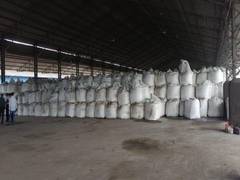 
      
      3-member committee gives thumbs up to ammonium nitrate...
      
      