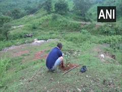 
      
      Gaya man planted 1 lakh saplings since 1982 to honour freedom...
      
      