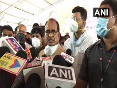 
      
      'Those opposing agriculture bills are enemies of farmers':...
      
      