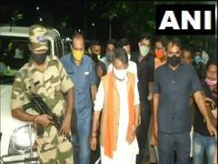 
      
      BJP team meets West Bengal Governor, seeking CBI probe into...
      
      