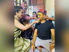 
      
      Kangana Ranaut shares pictures from brother Akshat's...
      
      