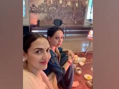 
      
      Hema Malini organises havan to mark daughter Esha Deol's 39th...
      
      