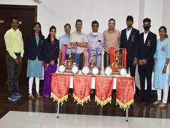 
      
      South Western Railway Sports Association felicitates Ekalavya...
      
      