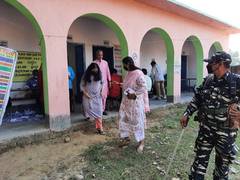 
      
      BJP's Shreyasi Singh casts vote in Naya Gaon 
      
      