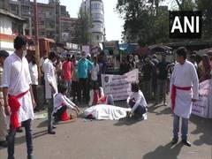 
      
      Surat: Police take street play route to spread COVID awareness
      
      