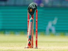 
      
      Ind vs Aus, Boxing Day Test: Wife and daughters pay tribute...
      
      