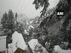 
      
      Roads in upper Shimla blocked due to heavy snowfall
      
      