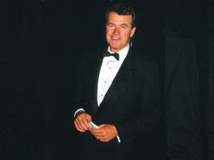 
      
      John Reilly, 'General Hospital' alum, 'Soap Opera' star, dies...
      
      