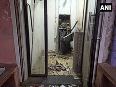 
      
      Robbers trigger explosion, loot ATM in Madhya Pradesh 
      
      