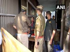
      
      UP police serves notice to 'Tandav' director's Mumbai residence
      
      
