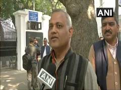 
      
      Somnath Bharti tenders apology to woman journalist
      
      
