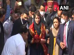
      
      Priyanka Gandhi Vadra reaches Saharanpur, to attend kisan...
      
      