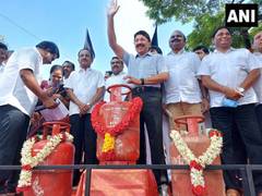 
      
      DMK MP questions Centre over hike in fuel prices, compares...
      
      
