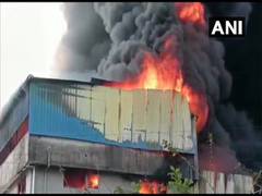 
      
      Fire breaks out at plastic factory in Maharashtra's Thane
      
      