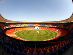 
      
      Ind vs Eng, 3rd T20I: Visitors opt to field, Rohit returns (Toss)
      
      