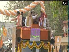 
      
      Amit Shah holds roadshow in Medinipur in West Bengal
      
      
