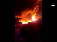 
      
      Fire breaks out in 700 shanties in Gurugram's Nathupur
      
      