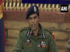 
      
      5 terrorists killed in encounter in Shopian, says IGP Kashmir 
      
      