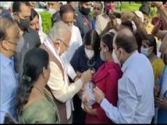 
      
      Haryana CM launches 'Pulse Polio Abhiyan' in Karnal
      
      