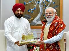 
      
      PM Modi assures Punjab CM of early resolution of paddy...
      
      