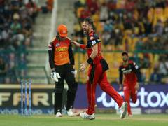 
      
      IPL 2021: Patel, Christian shine as RCB restrict SRH to 141/7
      
      