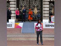 
      
      CWG: Queen Elizabeth launches baton relay for Birmingham 2022
      
      
