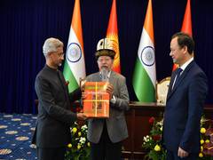 
      
      EAM Jaishankar gifts Indian epics, classics to Manas-Mahatma...
      
      