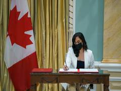 
      
      Canada to deploy up to 400 personnel to support forces in Ukraine
      
      