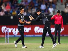 
      
      T20 WC: Boult, Sodhi shine as New Zealand restrict India to 110/7
      
      