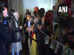 
      
      Prime Minister welcomed with singing of 'Modi Hai Bharat Ka...
      
      
