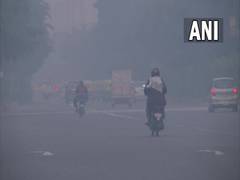 
      
      Delhi's air quality in 'very poor' category
      
      