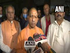 
      
      Adityanath visits Kashi Vishwanath Temple, inspected area
      
      