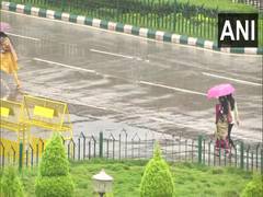 
      
      IMD issues 'orange alert' for Bengaluru
      
      