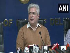 
      
      Delhi govt to facilitate airport to home journey of residents...
      
      