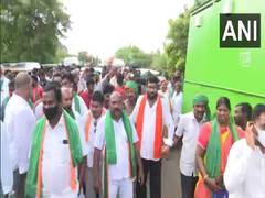 
      
      Andhra BJP joins farmers' Mahapadyatra from Nyayasthanam to...
      
      
