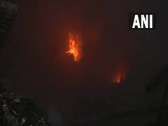
      
      Delhi: Fire breaks out in Neb Sarai
      
      