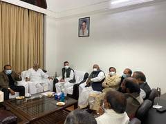 
      
      Winter session: TMC skips meeting of leaders of Opposition...
      
      
