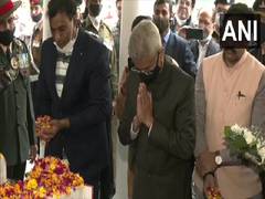 
      
      Jaishankar pays last respects to CDS General Rawat
      
      