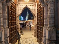 
      
      Kashi Vishwanath Dham Corridor: 12 CMs, 9 deputy chief...
      
      